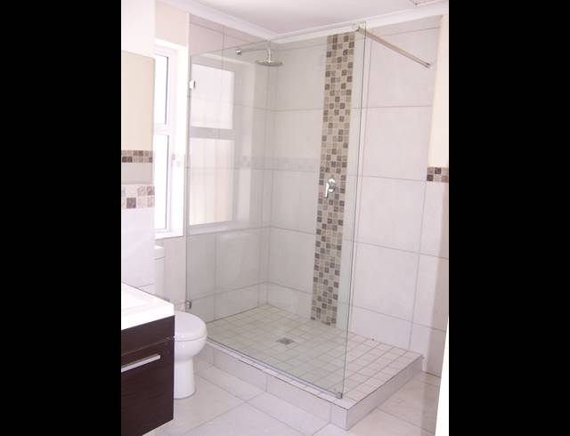 5 bed property to rent in SALT RIVER